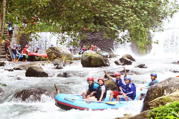 Bali Rafting Adventure in Telaga Waja River
