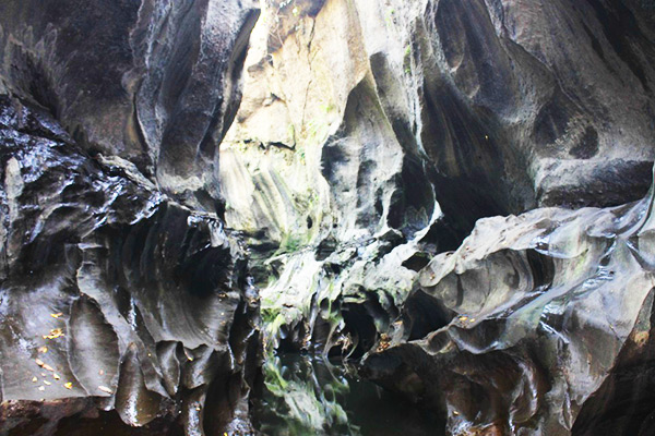 Hidden Canyon Beji Guwang
