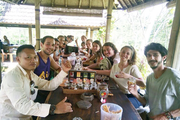 Mount Batur Sunrise Trekking and Coffee Plantation with Visitor from Mexico